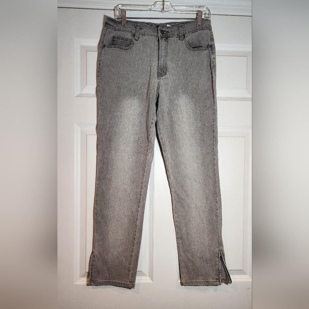 Diane Gilman Gray Zip Cuff Straight Leg Jeans Size 8 Minor Fading In Back